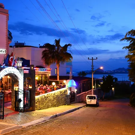 Queen Boutique Hotel