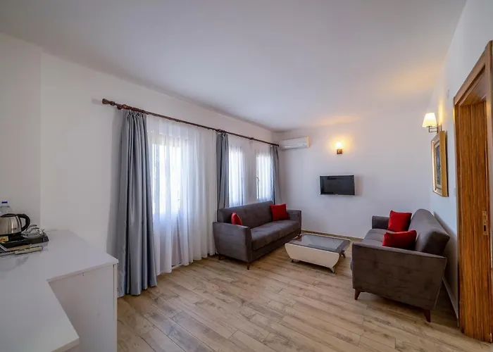 Queen Boutique Hotel 2*