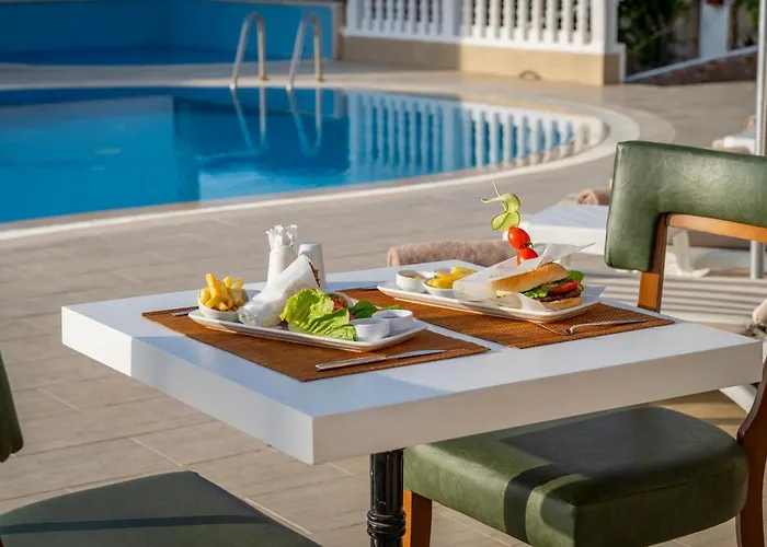 Queen Boutique Hotel Bitez