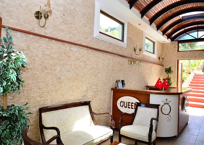 Hotel Queen Boutique 2*