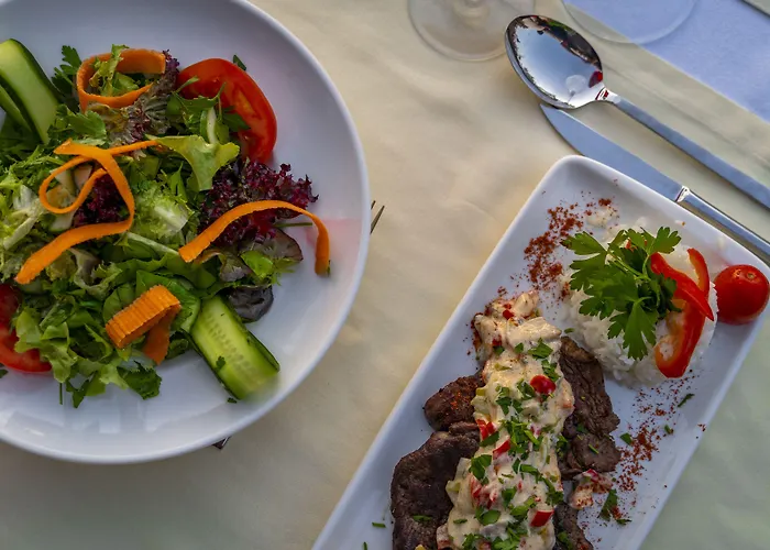 Queen Boutique Bitez