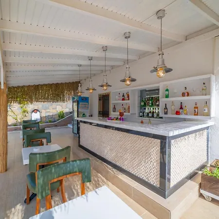 Hotel Queen Boutique 2*