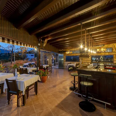 Queen Boutique Hotel Bitez