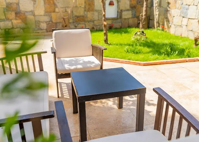 Queen Boutique Битез